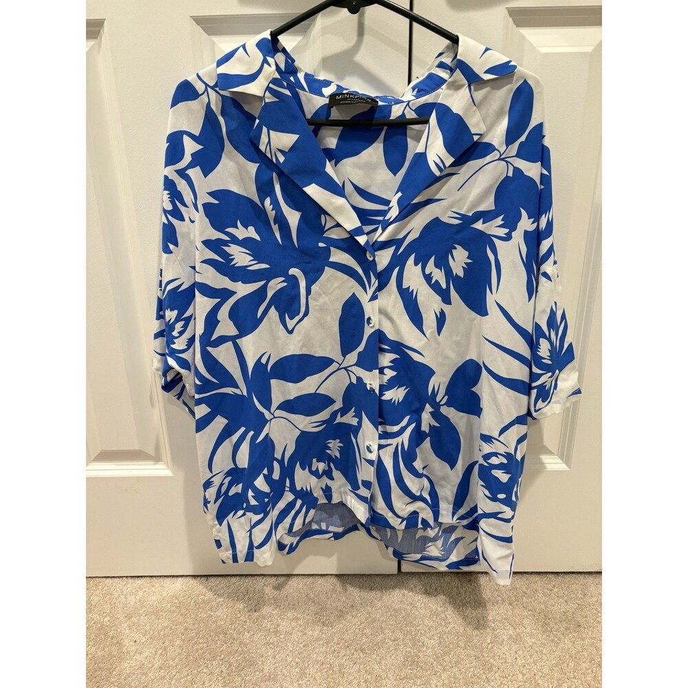 MinkPink Blue And White Floral Women’s Top Size XXL Button Up Beachwear Summer - Picture 5 of 6